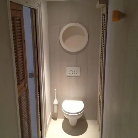 De La Pinede Hotell 3*