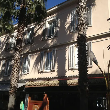 De La Pinede Hotel 3*