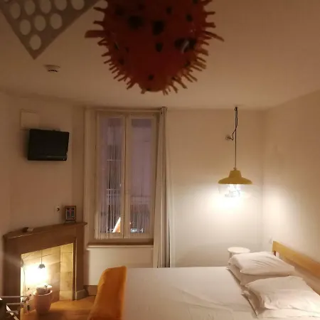 De La Pinede 3* جوان ليه باه